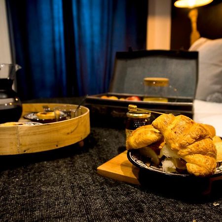La Petite Valise Otel Ploudalmézeau Dış mekan fotoğraf